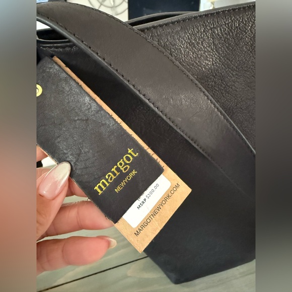 Margot New York Kaye Bucket Bag in Black, Leather, Lg Shoulder Purse Laptop Tote - Picture 6 of 9